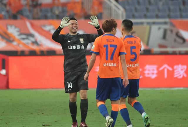 那不勒斯球星卡尔哈恐将因伤休战数周，球队陷入困境